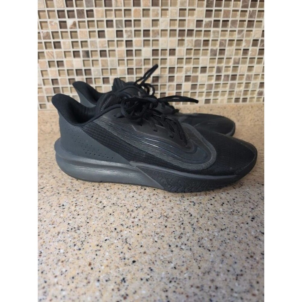 Women Nike Basketball Shoes